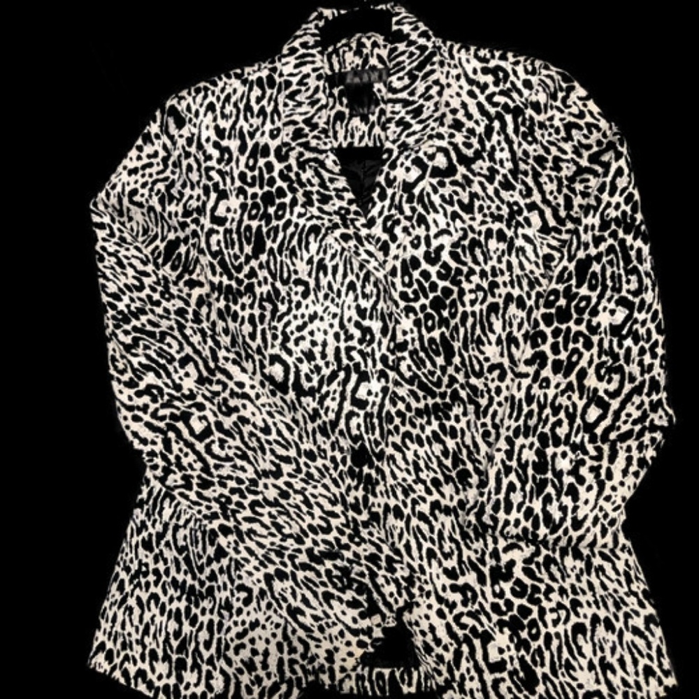 Woman's Blazer Jacket Animal Print
